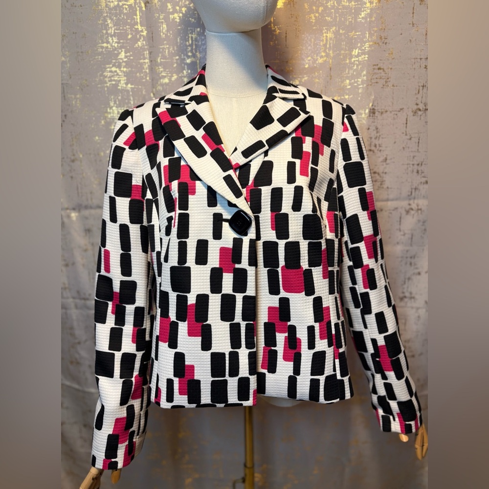 Isabella Women's Black and Pink Blazer